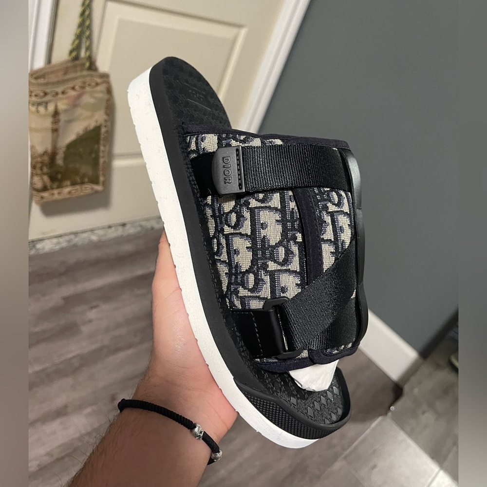 Dior slide brand new